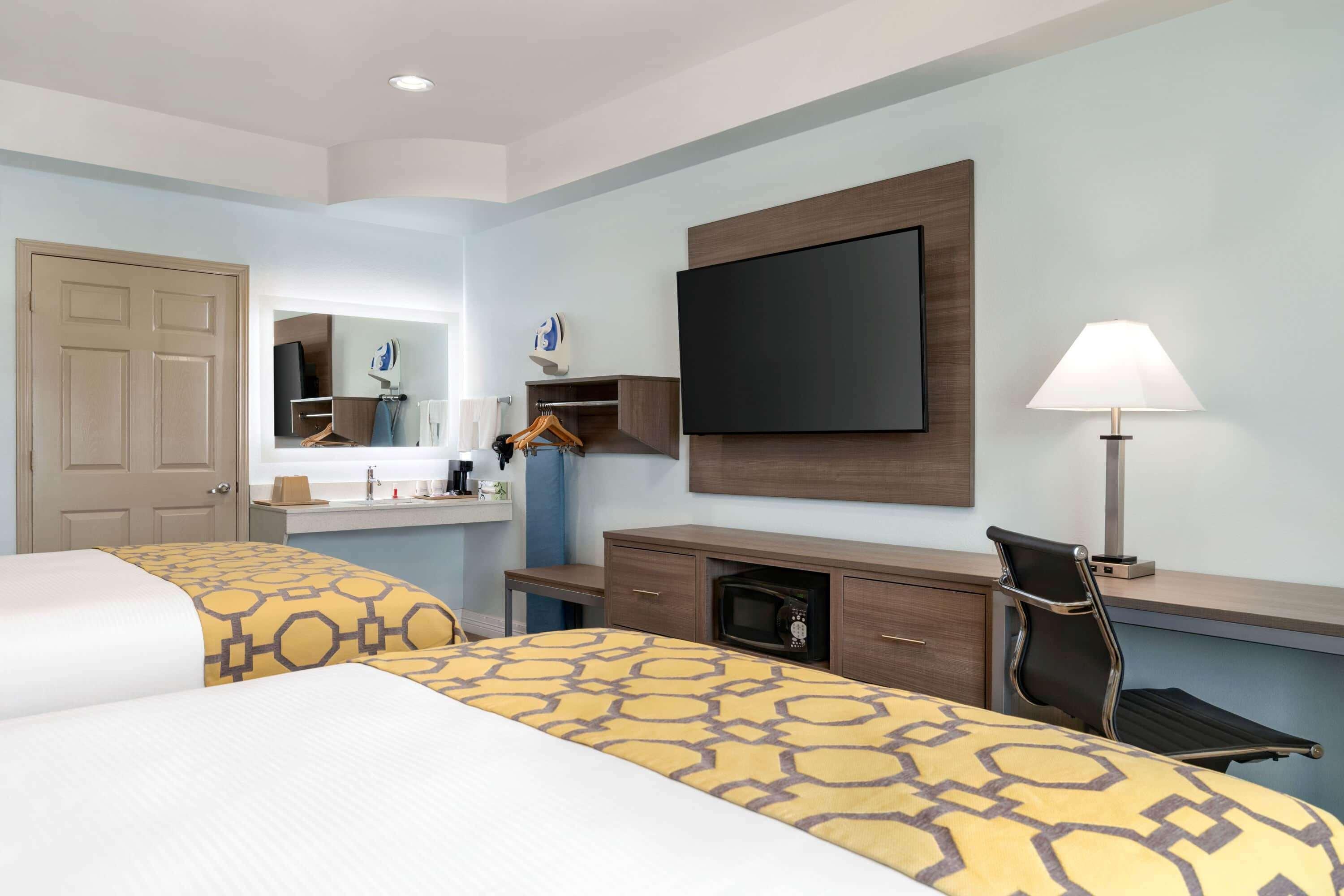Baymont By Wyndham Kingwood Hotel Houston Exterior foto