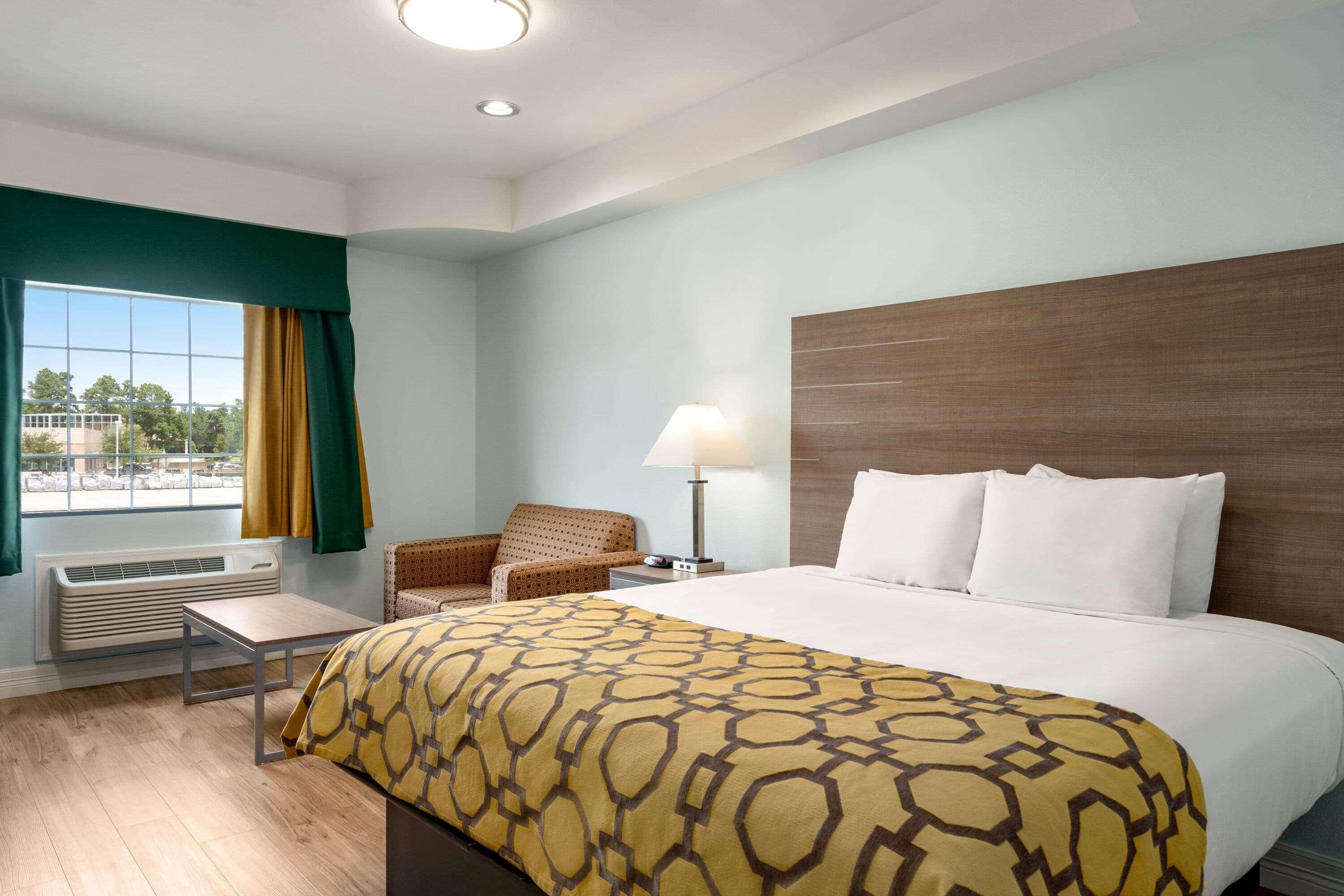 Baymont By Wyndham Kingwood Hotel Houston Exterior foto