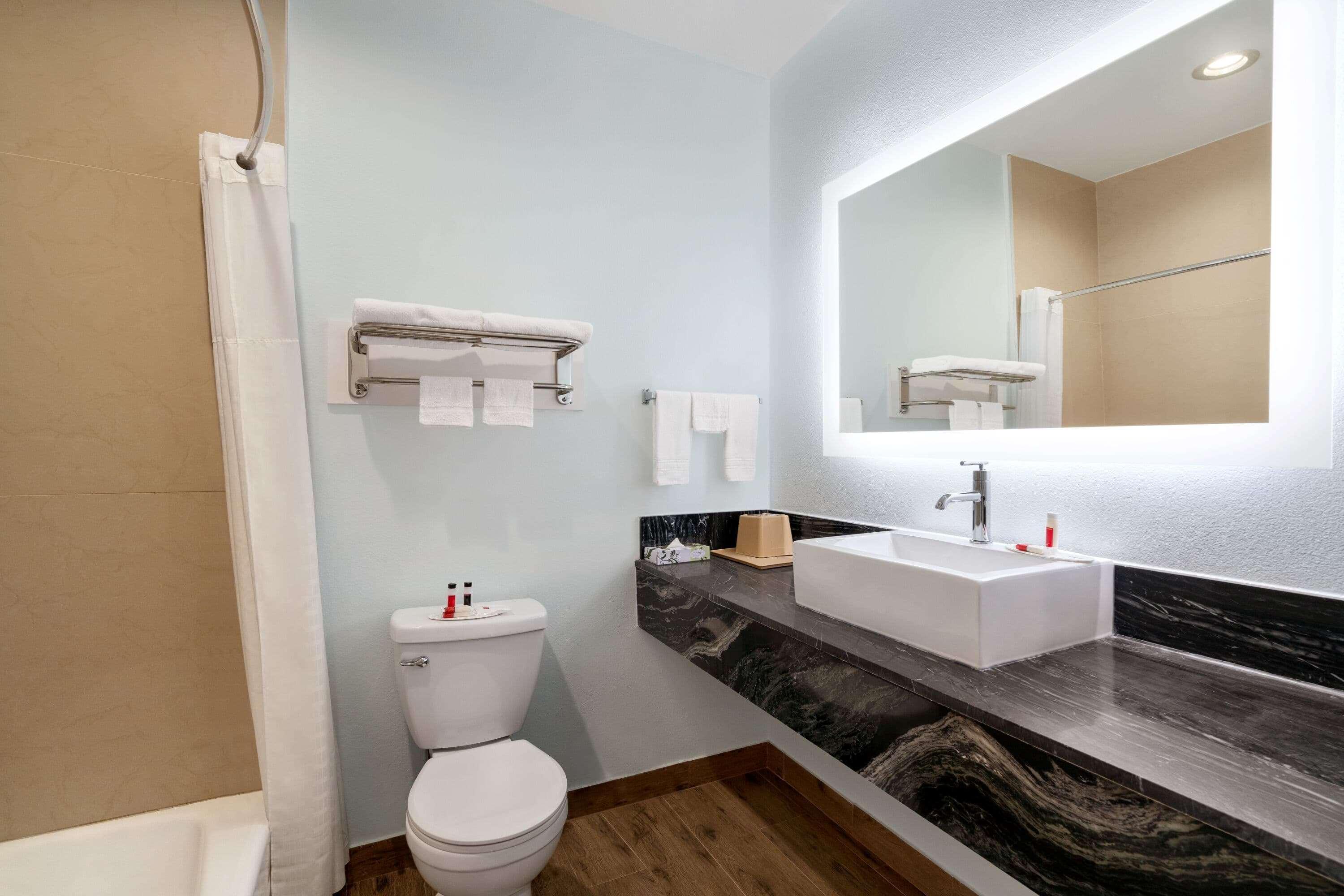 Baymont By Wyndham Kingwood Hotel Houston Exterior foto